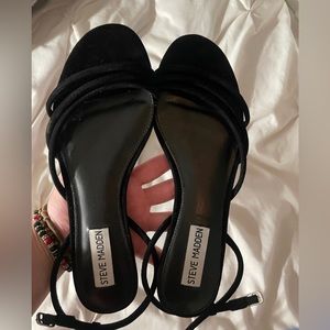 Steven Madden Black Sandals size 5.5